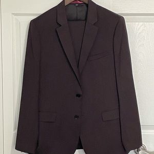 RW & Co. Slim Dark Burgundy Suit, 42R/32